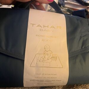 Tahari Baby Picnic Blanket in Blue